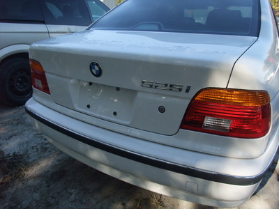 bmw 525i