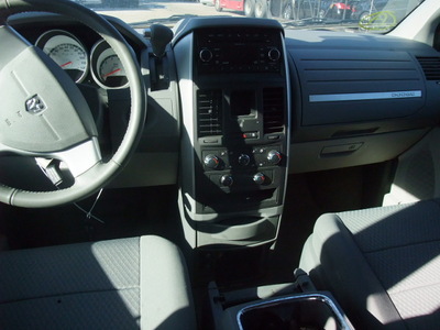 dodge grand caravan