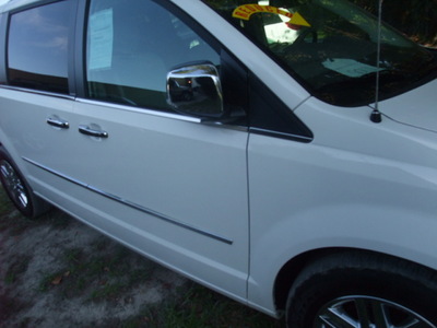 chrysler town and country