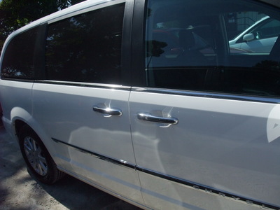 chrysler town