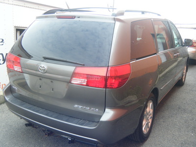 toyota sienna