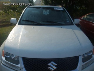 suzuki grand vitara luxury