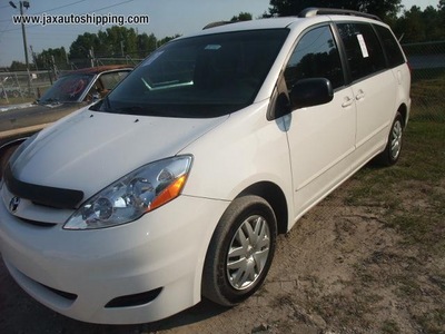 toyota sienna ce le