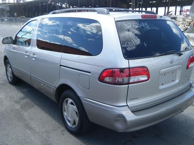 toyota sienna