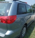 toyota sienna ce le