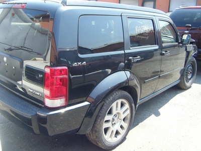 dodge nitro