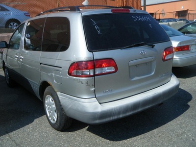 toyota sienna