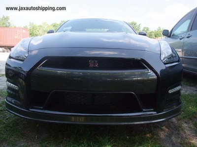 nissan gt r premium