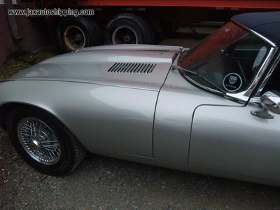 jaguar e type v12