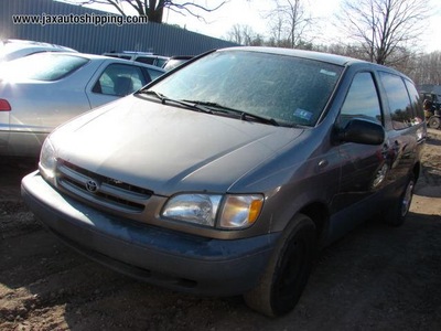 toyota sienna