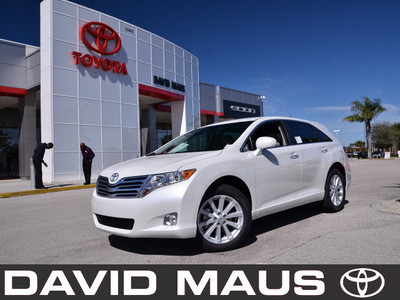 toyota venza 2012 white gasoline 4 cylinders front wheel drive automatic 32771