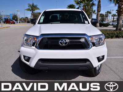 toyota tacoma 2012 white gasoline 6 cylinders 4 wheel drive automatic 32771