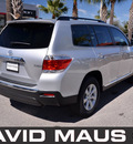 toyota highlander 2012 silver suv gasoline 6 cylinders front wheel drive automatic 32771