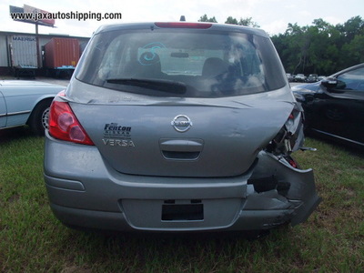 nissan versa