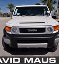 toyota fj cruiser 2012 white suv gasoline 6 cylinders 2 wheel drive automatic 32771