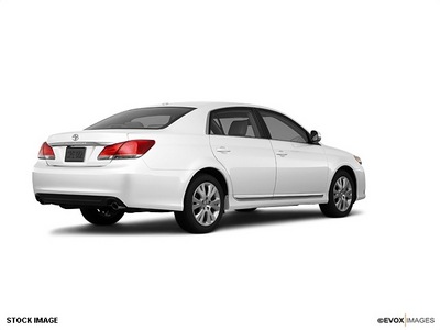 toyota avalon 2011 white sedan gasoline 6 cylinders front wheel drive not specified 55448