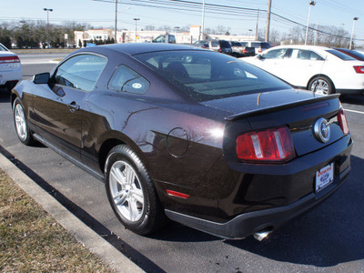 ford mustang 2012 dk  red coupe v6 gasoline 6 cylinders rear wheel drive automatic 08753