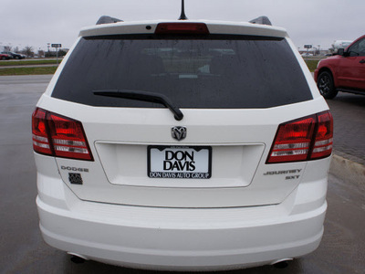 dodge journey 2010 white suv sxt gasoline 6 cylinders front wheel drive automatic 76018