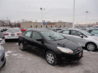 ford focus 2012 black sedan s gasoline 4 cylinders front wheel drive manual 60546