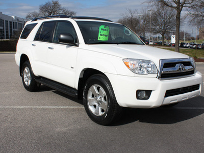 toyota 4runner 2006 white suv sr5 gasoline 6 cylinders rear wheel drive automatic 27616