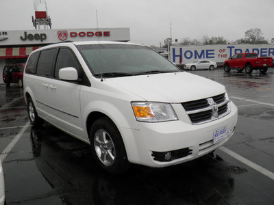 dodge grand caravan 2010 white van gasoline 6 cylinders front wheel drive automatic 32447