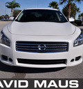 nissan maxima 2009 white sedan gasoline 6 cylinders front wheel drive automatic 32771