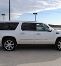 cadillac escalade esv 2011 white suv flex fuel 8 cylinders all whee drive automatic 76087