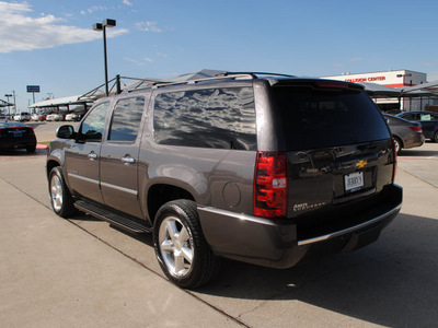 chevrolet suburban 2011 gray suv ltz flex fuel 8 cylinders 4 wheel drive automatic 76087