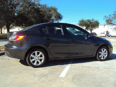 mazda mazda3i 2011 gray sedan touring gasoline 4 cylinders front wheel drive automatic 32901