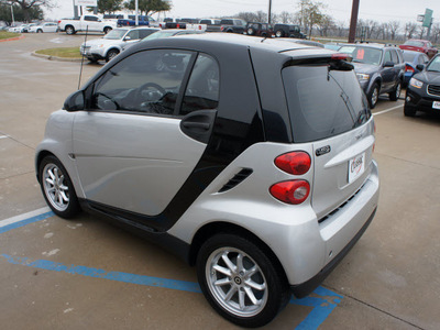 smart fortwo 2009 silver coupe passion gasoline 3 cylinders rear wheel drive automatic 76210