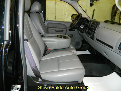 chevrolet silverado 1500 2010 black ls gasoline 6 cylinders 2 wheel drive automatic 14304