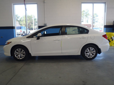 honda civic 2012 white sedan lx gasoline 4 cylinders front wheel drive automatic 28557