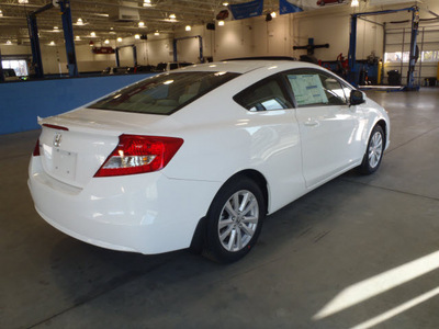 honda civic 2012 white coupe ex gasoline 4 cylinders front wheel drive automatic 28557