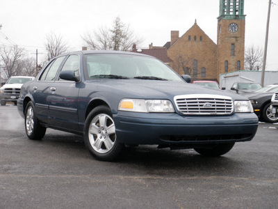 ford crown victoria 2011 blue sedan lx flex fuel 8 cylinders rear wheel drive automatic with overdrive 61832