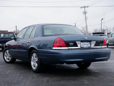 ford crown victoria 2011 blue sedan lx flex fuel 8 cylinders rear wheel drive automatic with overdrive 61832