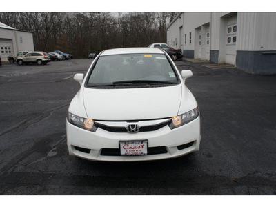 honda civic 2009 white sedan lx gasoline 4 cylinders front wheel drive automatic 08750