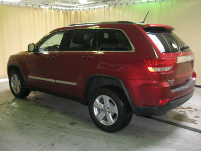 jeep grand cherokee 2012 red suv laredo x gasoline 6 cylinders 4 wheel drive automatic 44883