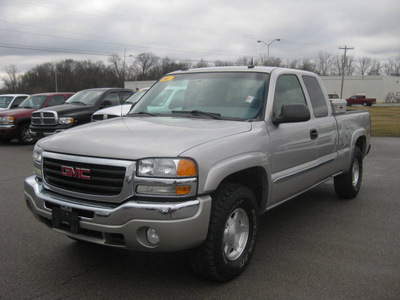 gmc sierra 1500 2004 silver slt gasoline 8 cylinders 4 wheel drive automatic 62863