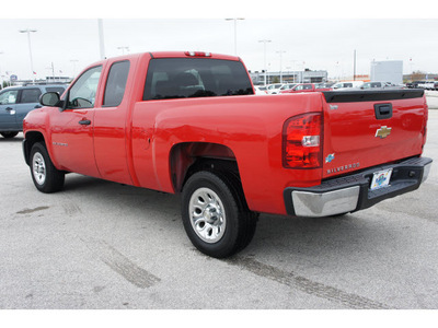 chevrolet silverado 1500 classic 2007 red pickup truck not specified rear wheel drive 4 speed automatic 77388
