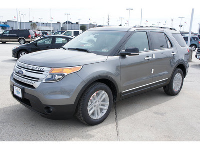 ford explorer 2012 gray suv xlt gasoline 4 cylinders 2 wheel drive automatic 77388