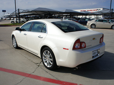 chevrolet malibu 2011 white sedan ltz gasoline 6 cylinders front wheel drive automatic 76087