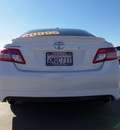 toyota camry 2011 white sedan se gasoline 4 cylinders front wheel drive automatic 90241