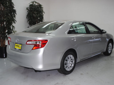 toyota camry 2012 silver sedan le gasoline 4 cylinders front wheel drive automatic 91731