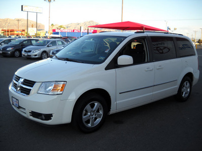 dodge grand caravan 2010 white van sxt gasoline 6 cylinders front wheel drive automatic 79925