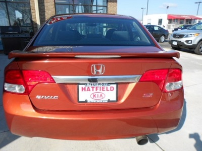 honda civic 2009 orange sedan gasoline 4 cylinders front wheel drive 6 speed manual 43228