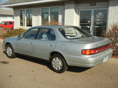toyota camry 1994 silver sedan le gasoline 4 cylinders front wheel drive automatic 55016