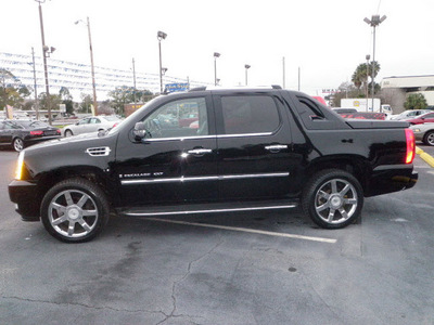 cadillac escalade ext 2008 black suv gasoline 8 cylinders all whee drive automatic 32401