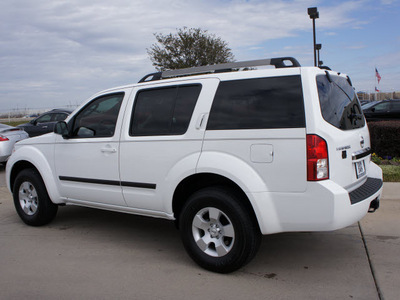 nissan pathfinder 2012 white suv gasoline 6 cylinders 2 wheel drive automatic with overdrive 76018