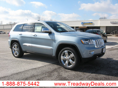 jeep grand cherokee 2012 winter chill suv overland summit gasoline 8 cylinders 4 wheel drive automatic 45840