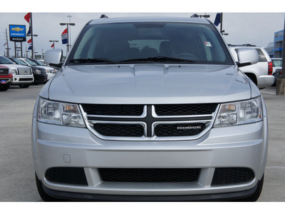 dodge journey 2011 silver mainstreet flex fuel 6 cylinders front wheel drive automatic 77090